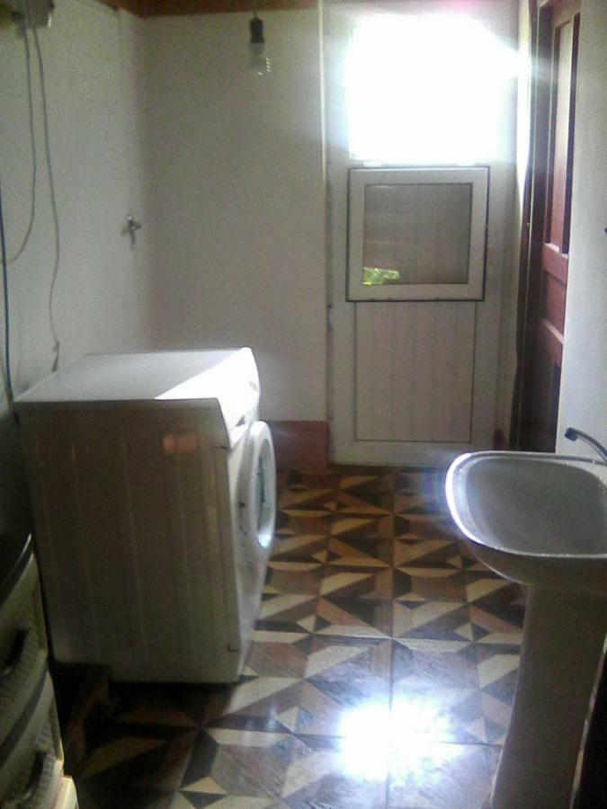 Villa Tengiz Chakvistavi ภายนอก รูปภาพ
